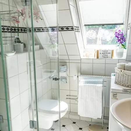 Wattloewe Apartament *